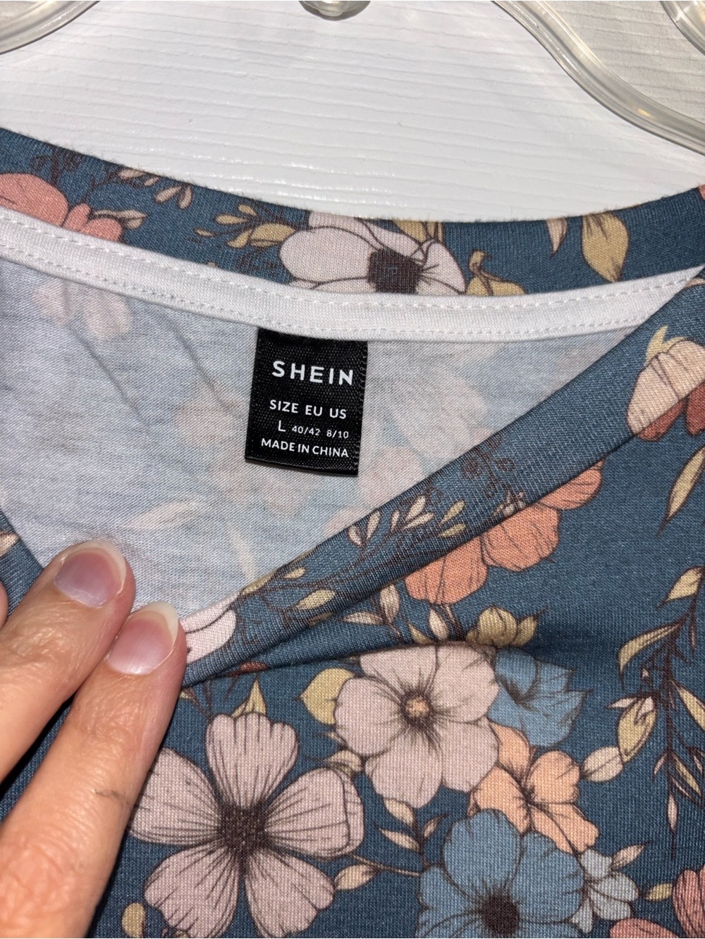 Shein Tee Size Large - Picture 2 of 4